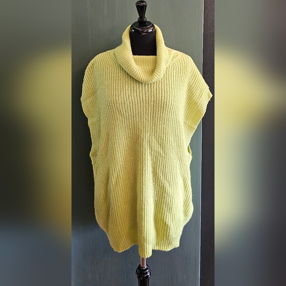 Tuzzi Sweaters - Tuzzi Knit Sweater Vest